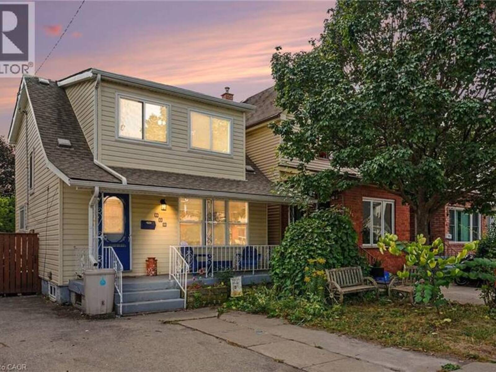 146 BELMONT Avenue, Hamilton, Ontario L8L 7M3