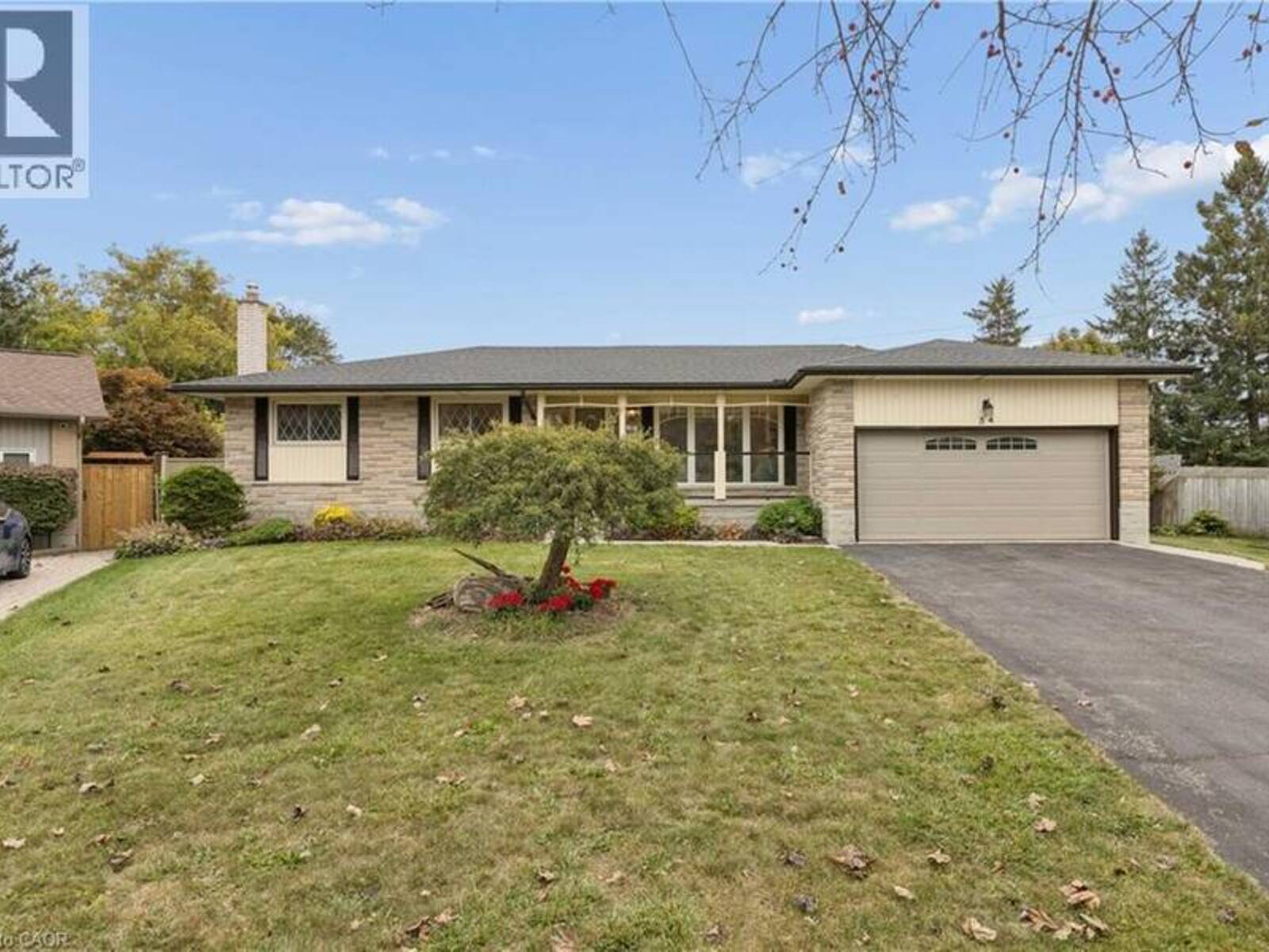 54 HAMPTON Place, Kitchener, Ontario N2B 2S3