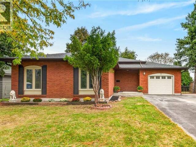 4 WOODCREST Drive Grimsby Ontario, L3M 1C4 - 3 Bedrooms Home For Sale