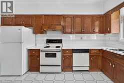 182 EMERALD Street N | Hamilton Ontario | Slide Image Nineteen