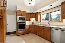 970 DANFORTH Avenue | Burlington Ontario | Slide Image Nine