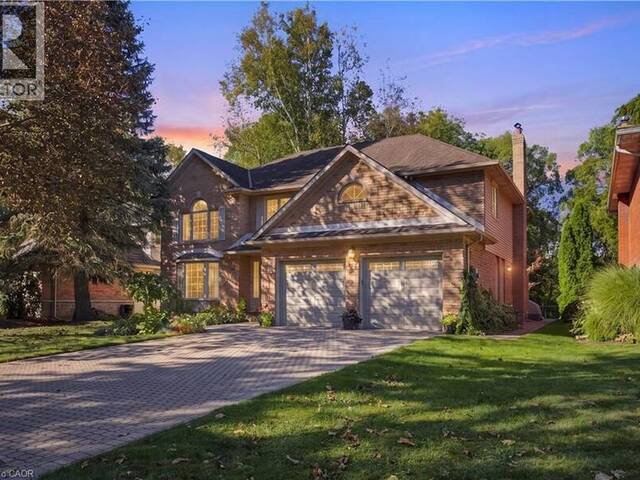 152 SEYMOUR Drive Hamilton Ontario, L9G 4N6 - 4 Bedrooms Home For Sale