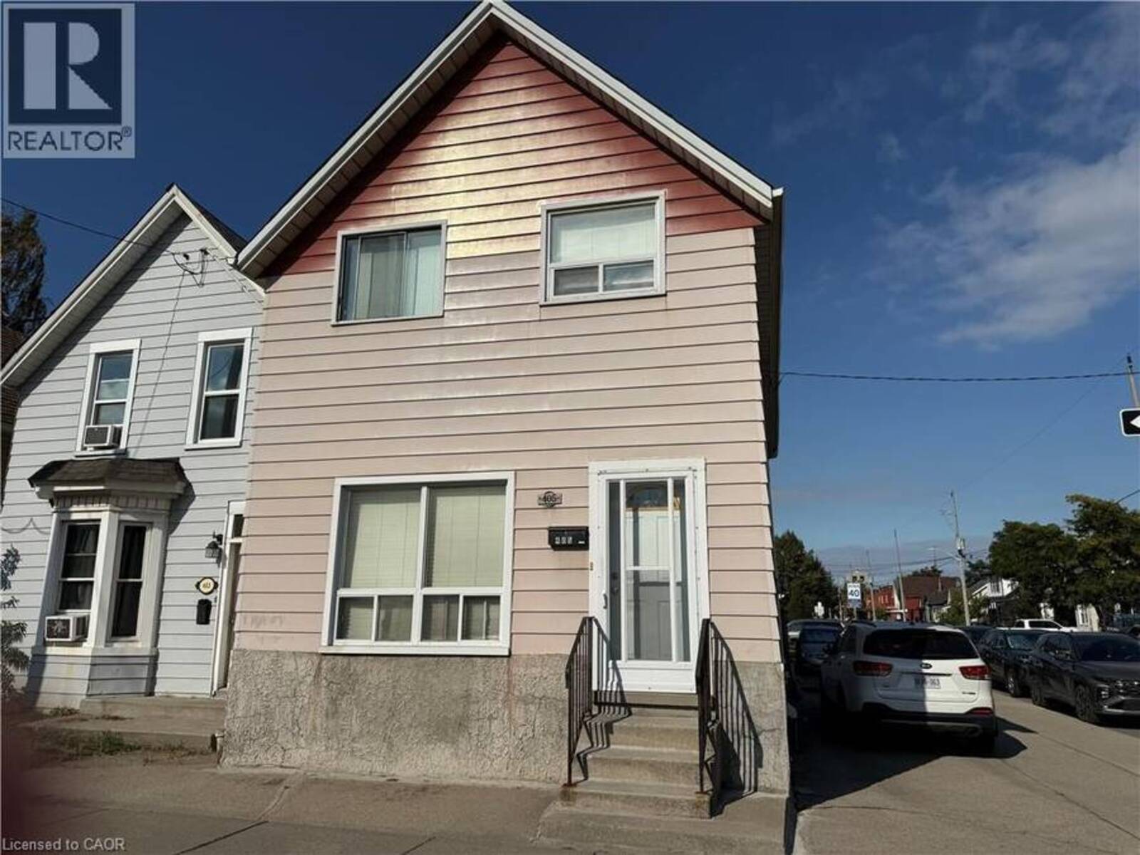 405 CANNON Street E, Hamilton, Ontario L8L 2C5
