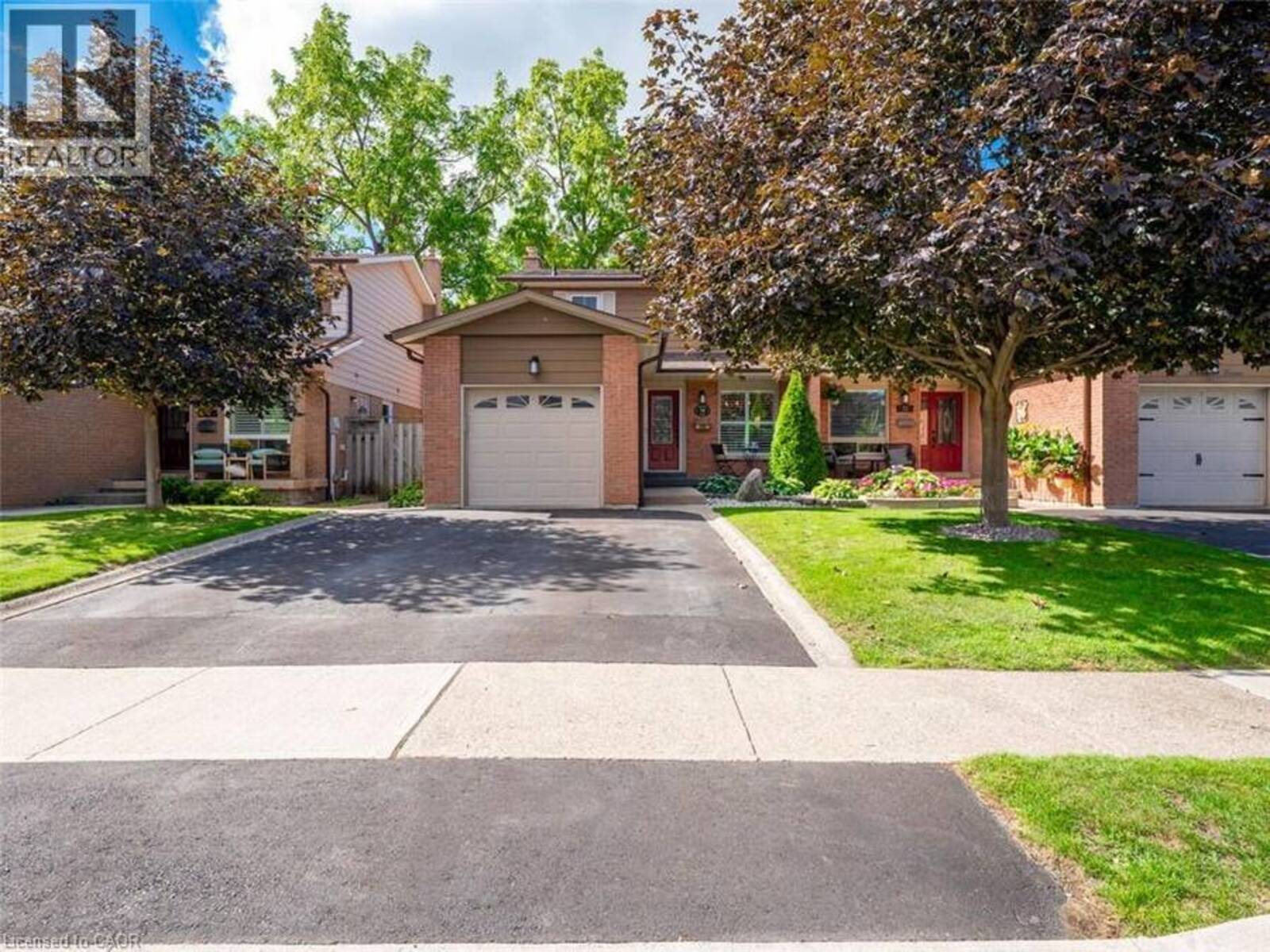 74 MAIDEN Lane, Milton, Ontario L9T 2H4