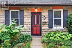 21 BROCK Street N | Dundas Ontario | Slide Image Four