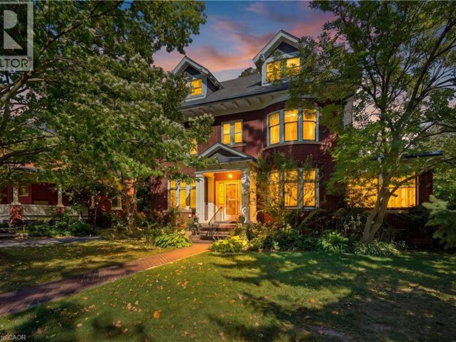 32 WENTWORTH Avenue, Cambridge, Ontario N1S 1G6