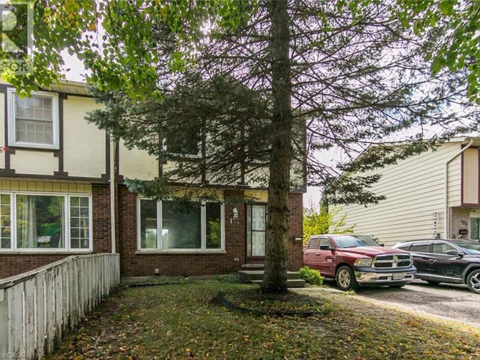 157 OLD CARRIAGE Drive, Kitchener, Ontario N2P 1H5