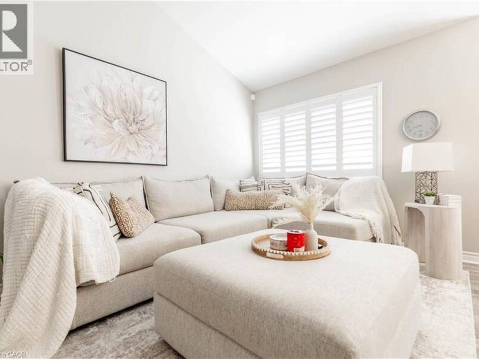 82 OVERLEA Drive, Kitchener, Ontario N2M 1T1
