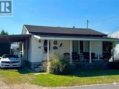 22 BASS Lane Port Rowan Ontario, N0E 1M0