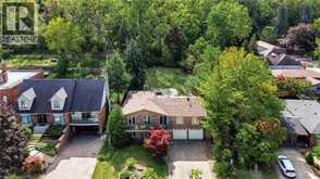 22 OAKRIDGE Drive | Hamilton Ontario | Slide Image Two