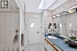 22 OAKRIDGE Drive | Hamilton Ontario | Slide Image Thirty-one