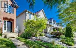 620 NEW BEDFORD Drive | Waterloo Ontario | Slide Image Forty