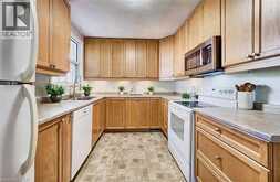 208 ARNOLD Street | Kitchener Ontario | Slide Image Nine