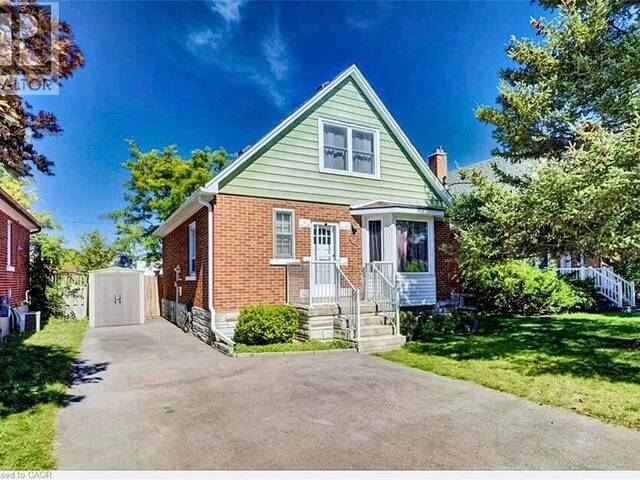208 ARNOLD Street Kitchener Ontario, N2H 6E7 - 3 Bedrooms Home For Sale