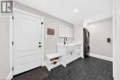 385 ROSSLYN Drive | Burlington Ontario | Slide Image Seven