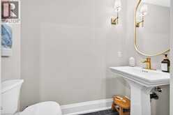 385 ROSSLYN Drive | Burlington Ontario | Slide Image Nine