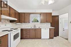 8 HILL Place | Hamilton Ontario | Slide Image Ten