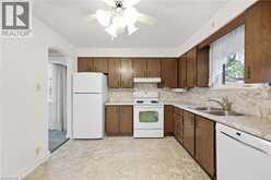 8 HILL Place | Hamilton Ontario | Slide Image Twelve