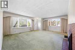 8 HILL Place | Hamilton Ontario | Slide Image Nine