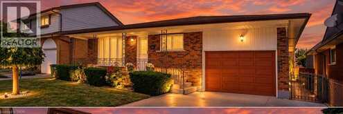 261 CARLA Avenue | Hamilton Ontario | Slide Image Five