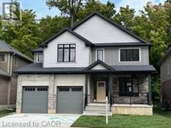 217 JEFFREY Place Kitchener Ontario, N2C 2T7