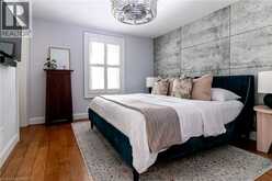 896 EAGLE Drive | Burlington Ontario | Slide Image Nineteen