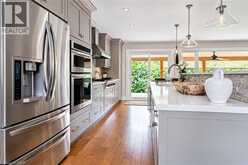 896 EAGLE Drive | Burlington Ontario | Slide Image Eight