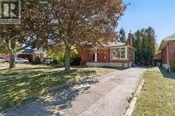 56 EVERTON Place | Hamilton Ontario | Slide Image Three