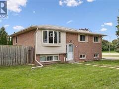 121 NATHANIEL Crescent Kitchener Ontario, N2P 1L3