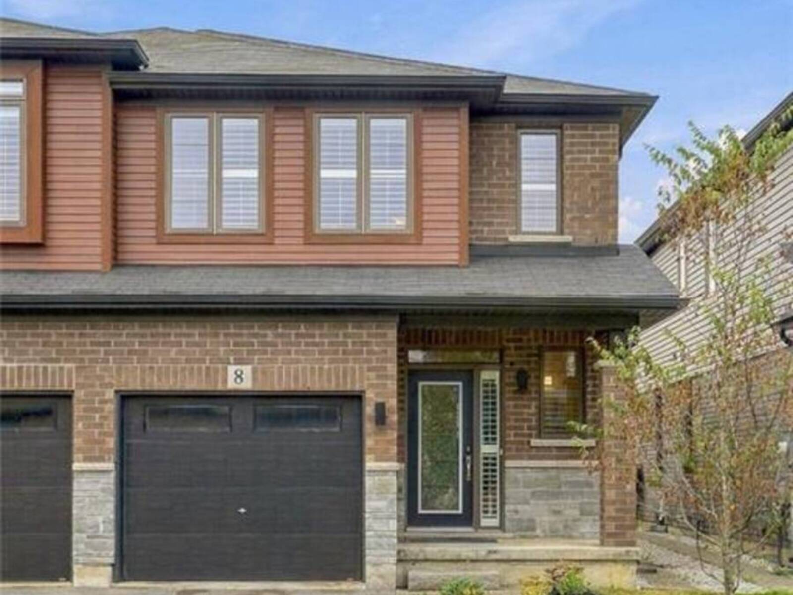 8 ROULEY Lane, Ancaster, Ontario L9G 0G5