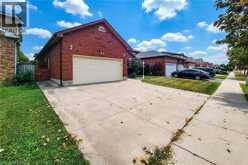 61 HIGHLAND Road | Hamilton Ontario | Slide Image Four