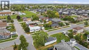 14 SAUER Avenue | Welland Ontario | Slide Image Three