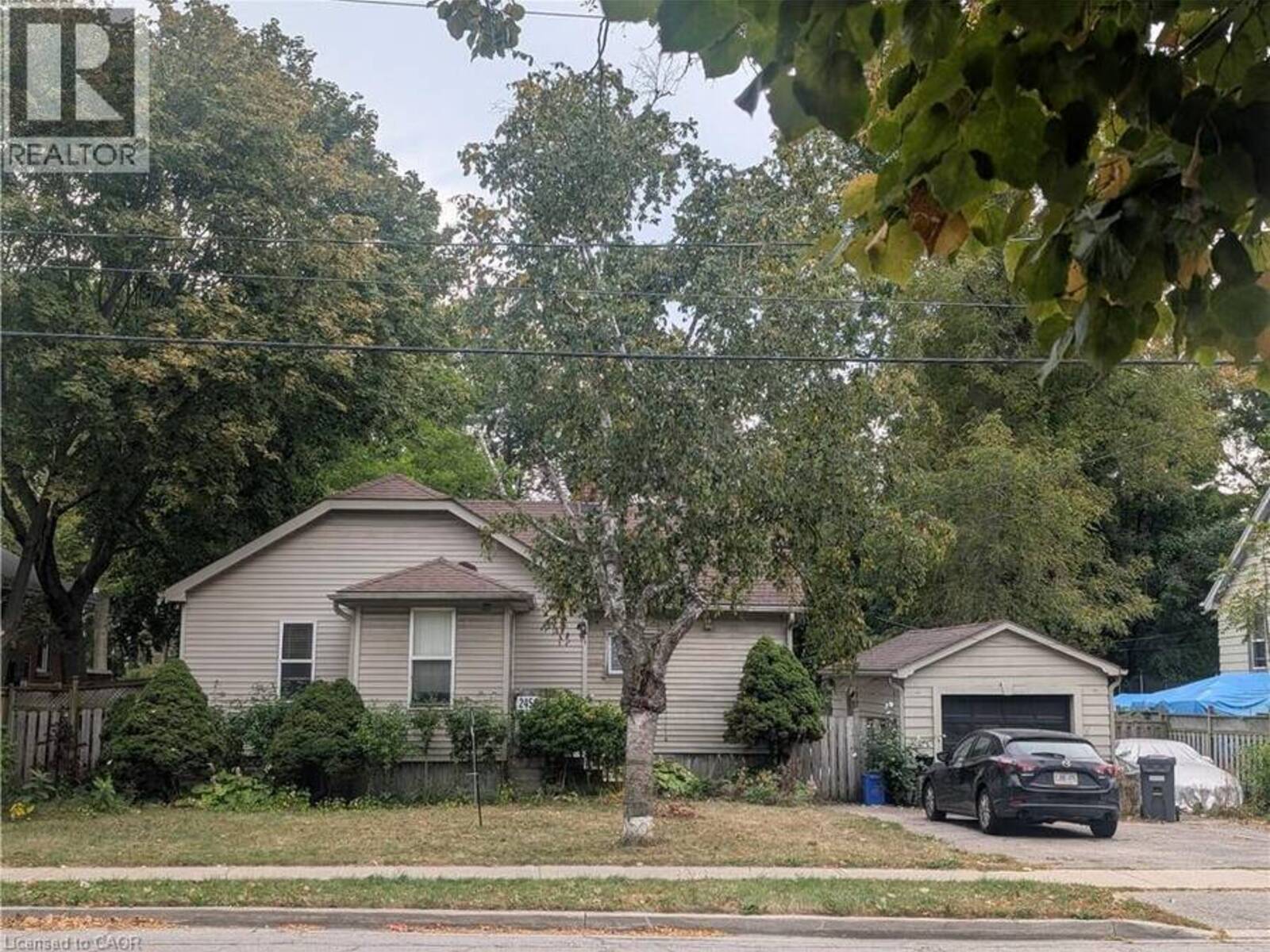 2450 WOODWARD Avenue, Burlington, Ontario L7R 1T9