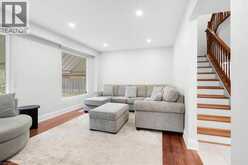 31 BERRISFIELD Crescent | Hamilton Ontario | Slide Image Six