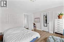 33 CLINE Avenue N | Hamilton Ontario | Slide Image Three