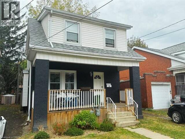 33 CLINE Avenue N Hamilton Ontario, L8S 3Z3 - 6 Bedrooms Home For Sale