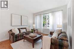 2241 GLAZEBROOK Circle | Oakville Ontario | Slide Image Four