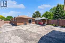 261 LIMERIDGE Road W | Hamilton Ontario | Slide Image Twenty-nine