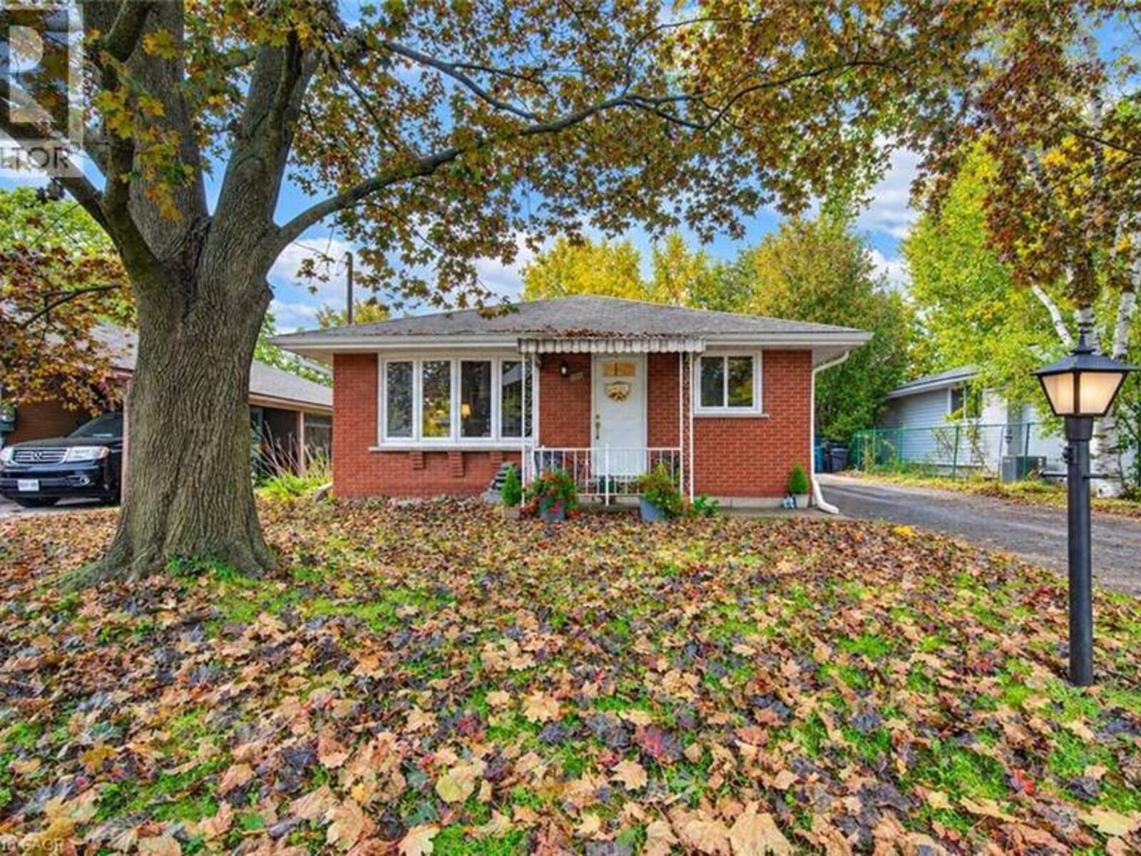 104 WEICHEL Street, Kitchener, Ontario N2M 2A6