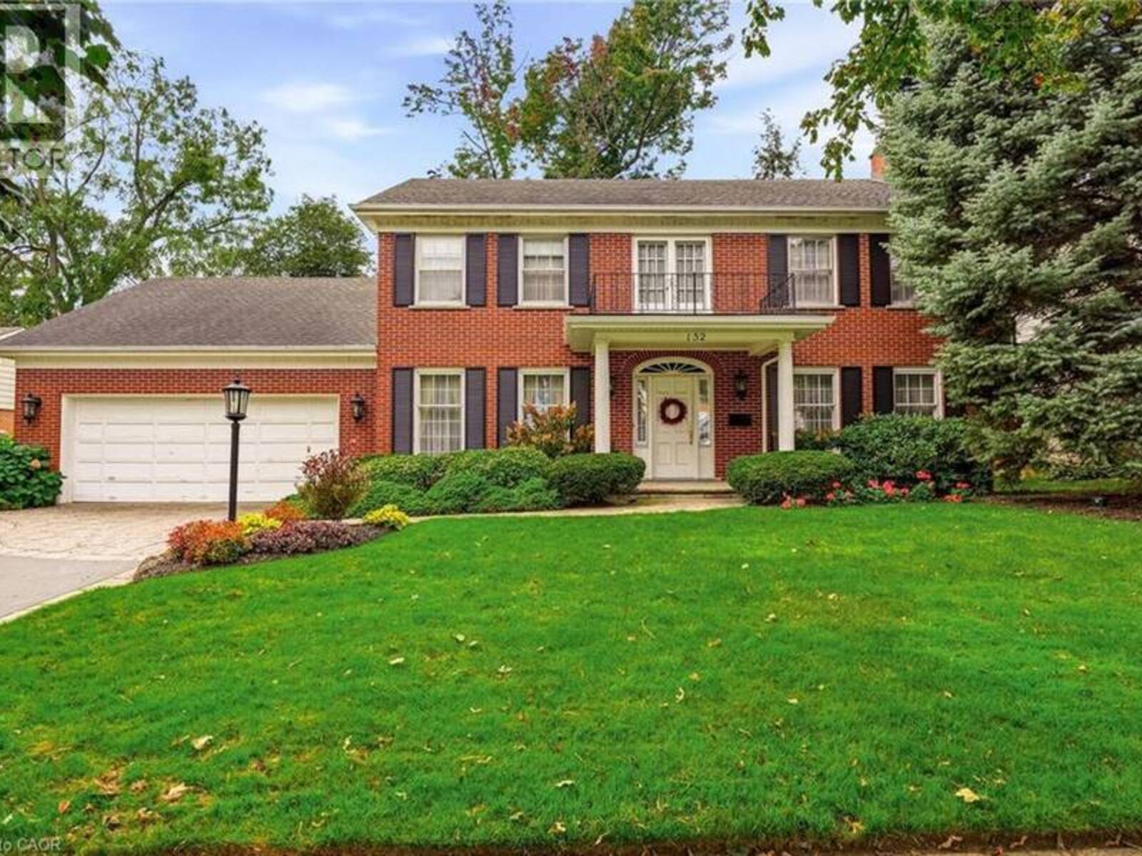 152 BRECKONDALE Court, Burlington, Ontario L7N 1X7
