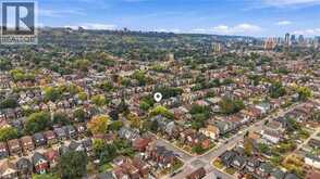 50 SOMERSET Avenue | Hamilton Ontario | Slide Image Twelve