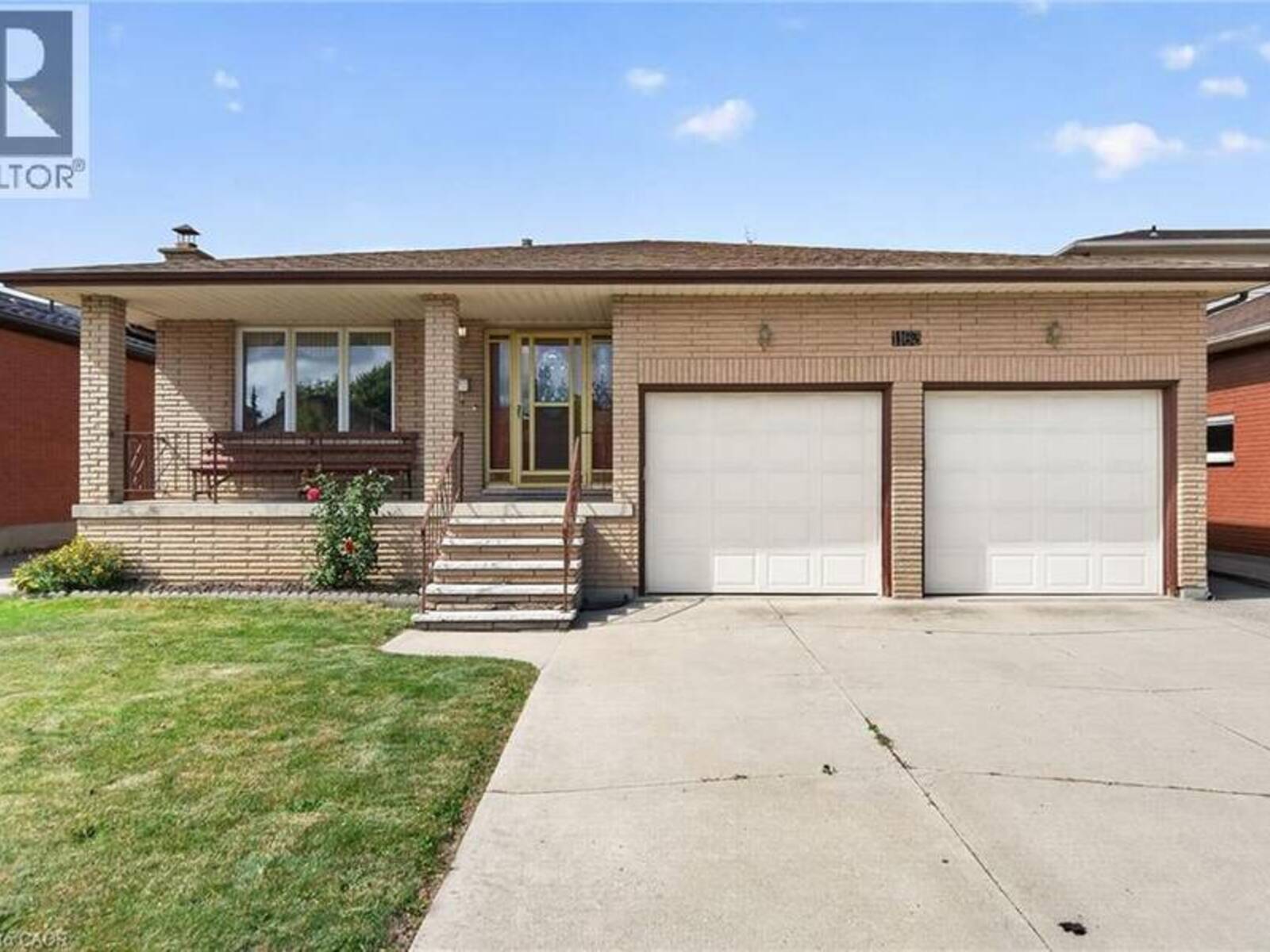 1163 GREENHILL Avenue, Hamilton, Ontario L8G 4X1