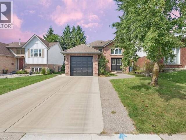 150 BANKSIDE Drive Kitchener Ontario, N2N 3E4 - 4 Bedrooms Home For Sale