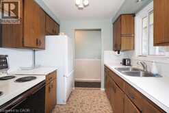90 PEPPERWOOD Crescent | Kitchener Ontario | Slide Image Thirteen