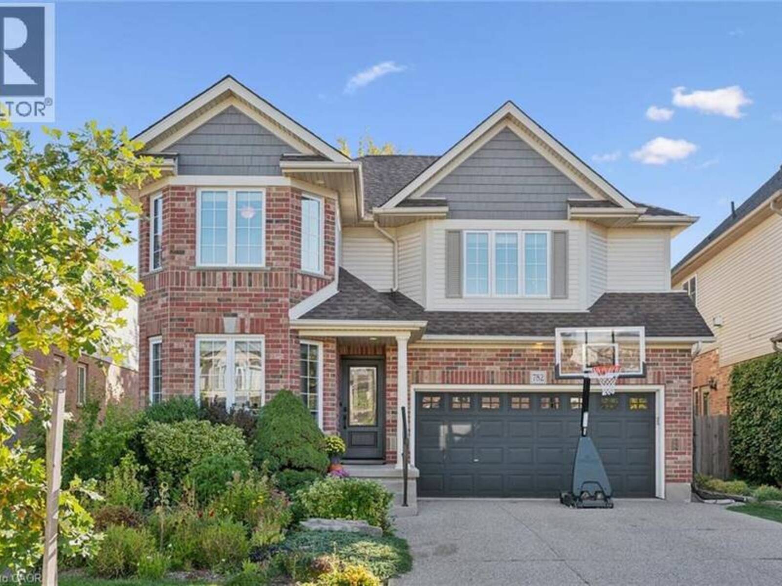 782 SHEDIAC Crescent, Waterloo, Ontario N2K 4H5