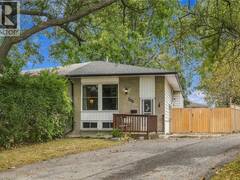 228 GOLDEN ORCHARD Drive Hamilton Ontario, L9C 6J7
