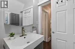 427 JACKSON Street W | Hamilton Ontario | Slide Image Nineteen