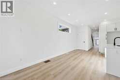 48 MELBOURNE Street | Hamilton Ontario | Slide Image Eight