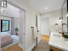 260 KENT Crescent | Burlington Ontario | Slide Image Thirty-two