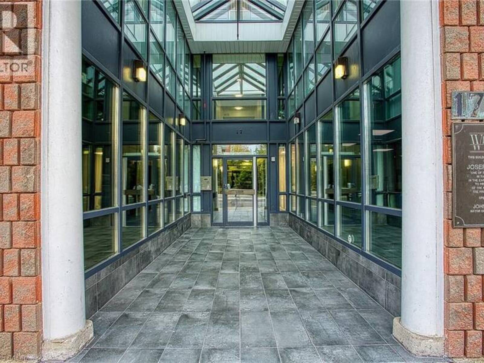 17 KING Street E Unit# 502, Dundas, Ontario L9H 1B7